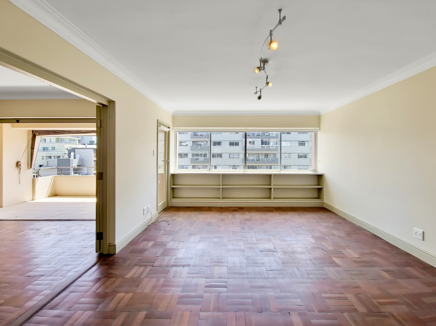 2 Bedroom Property for Sale in Sea Point Western Cape